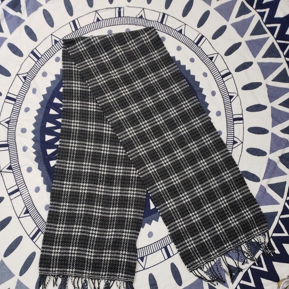 None Accessories - Black and white cashmere scarf